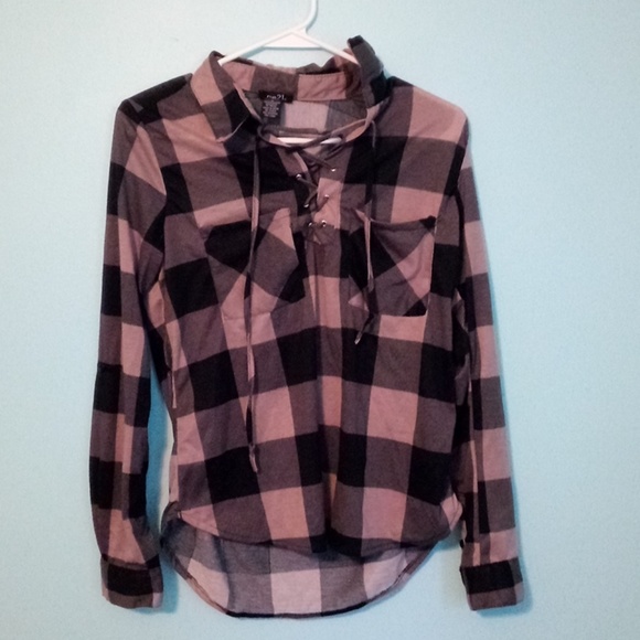 Long sleeve rue 21 checkered shirt - Picture 1 of 4